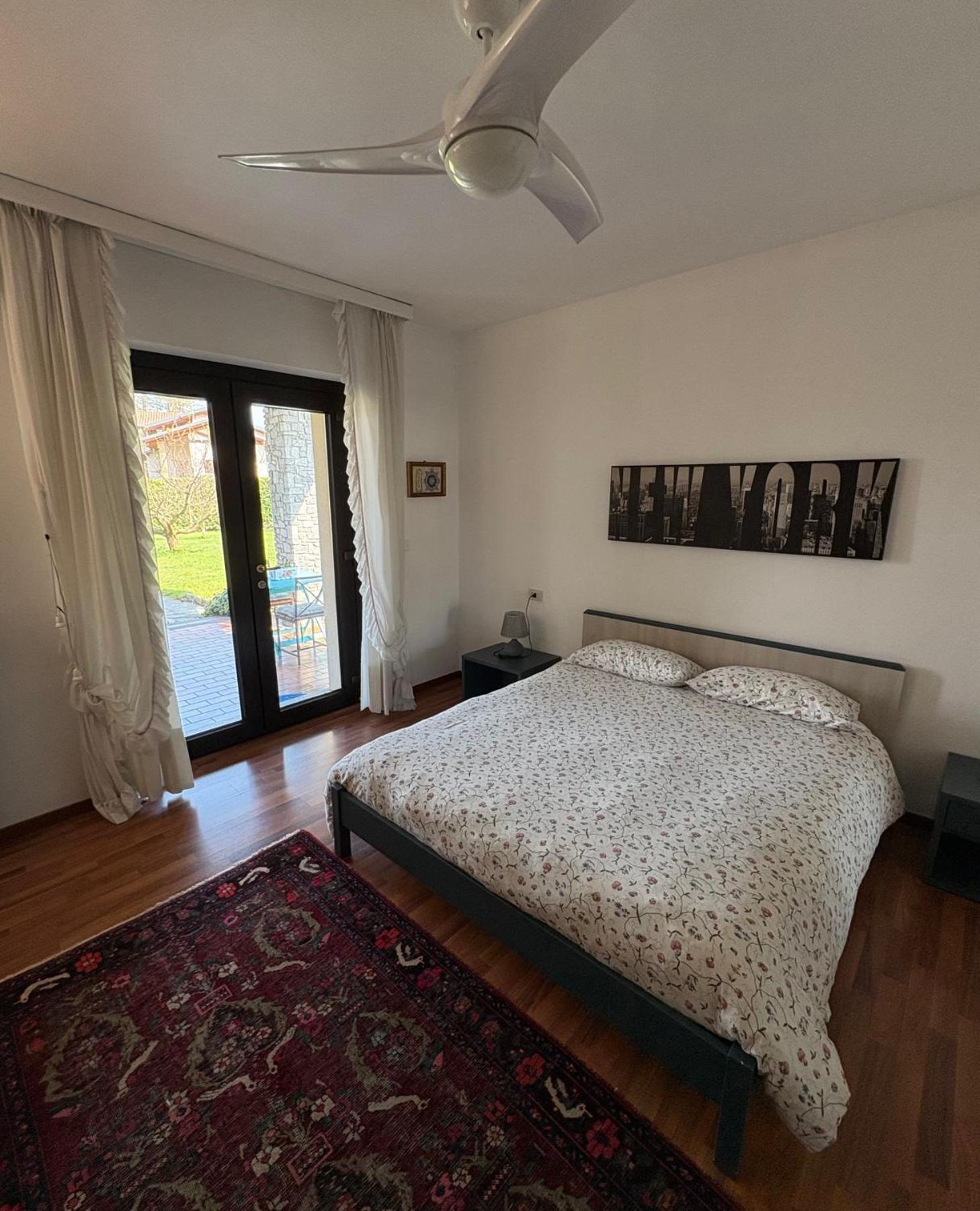 B&B Il Ciliegio Lomnago Bagian luar foto