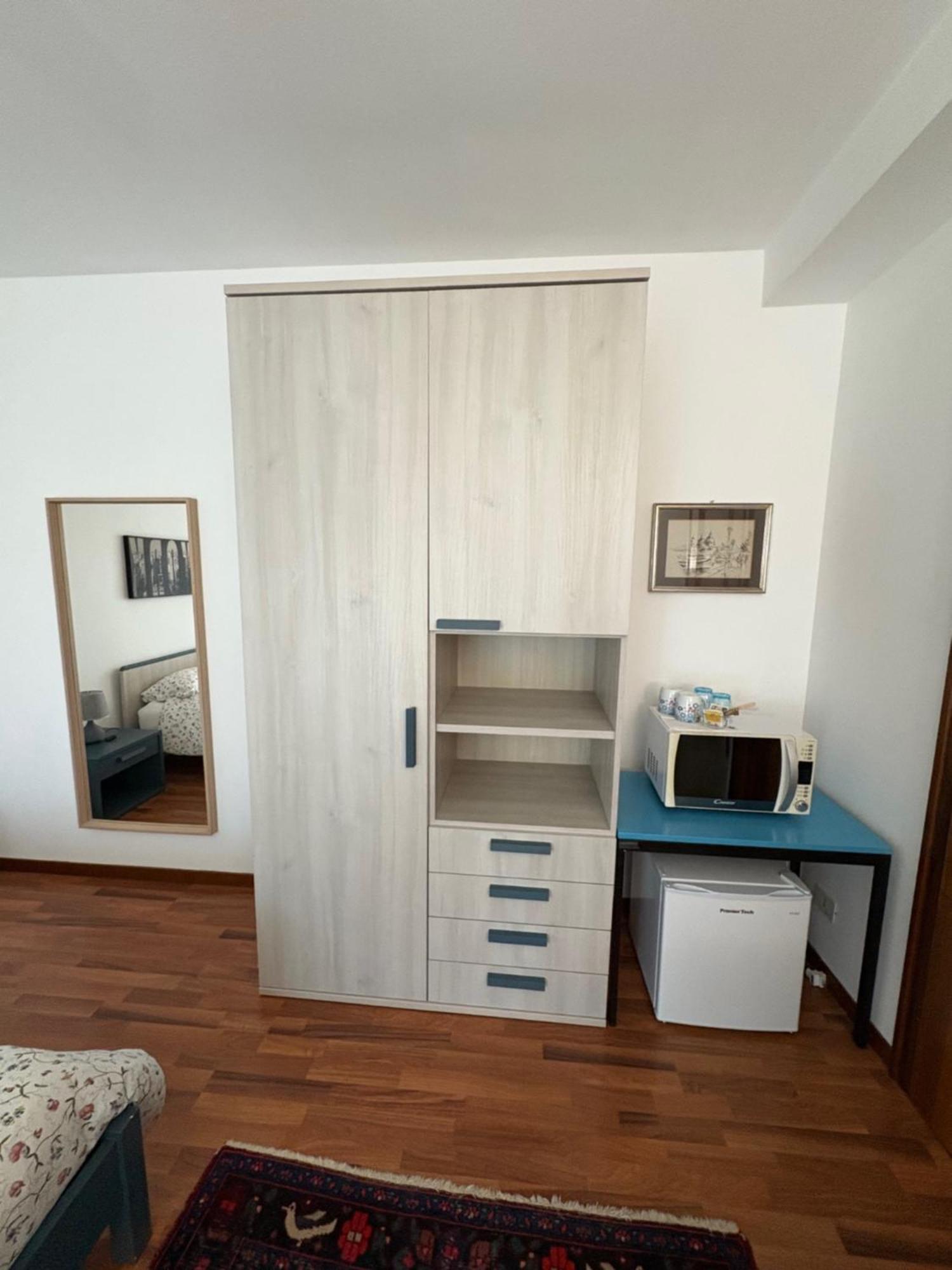 B&B Il Ciliegio Lomnago Bagian luar foto